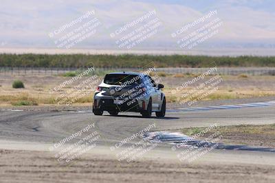 media/Oct-04-2025-OnGrid (Sat) [[44bd565ffa]]/Green Group/Grapevine/